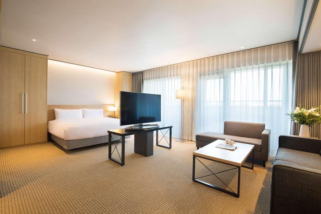 Orakai Cheonggyesan Hotel, BW Premier Collection ソウル特別市 部屋 写真