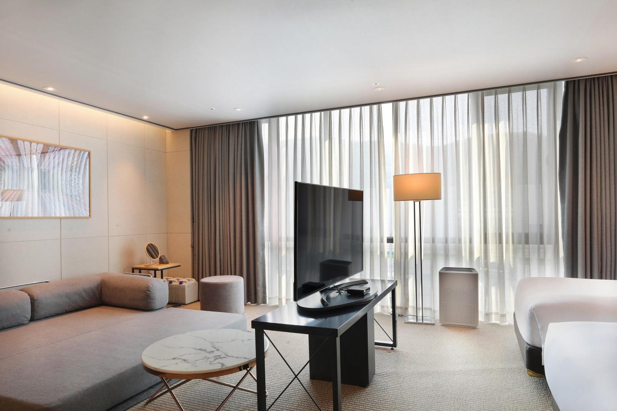 Orakai Cheonggyesan Hotel, BW Premier Collection ソウル特別市 エクステリア 写真